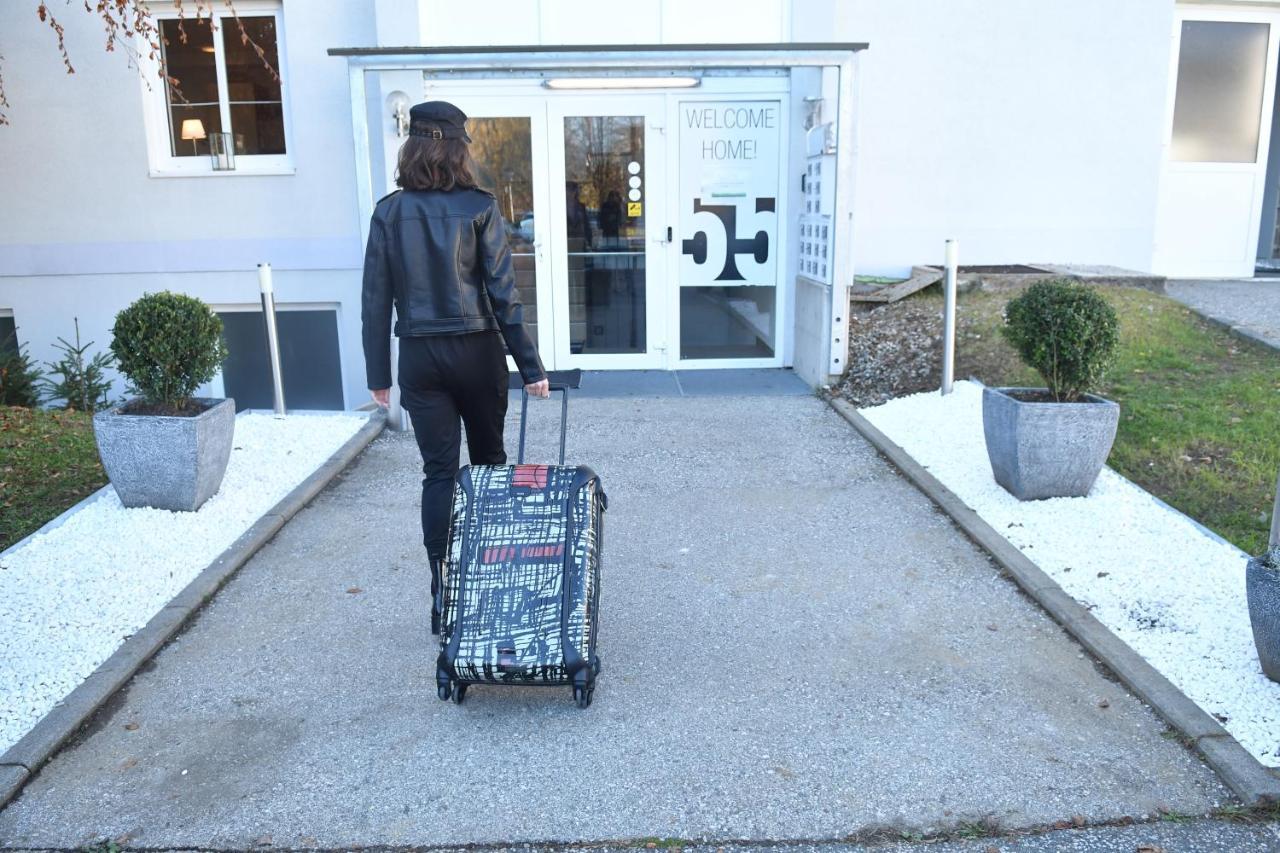 Motel55 - Nettes Hotel Mit Self Check-In In Villach, Warmbad Eksteriør bilde